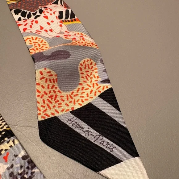 Colorful Patterned Twilly Scarf - Multicolor - Picture 4 of 11